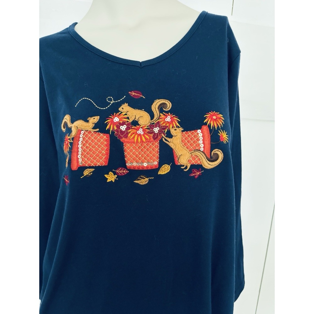 Vintage 90s Breckenridge Woman Embroidered Squirrel Autumn Top 1X Grandma Fall